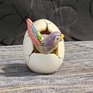 Hatching Perot Bird Egg Mexican Folk Art Pottery Figurine Egg